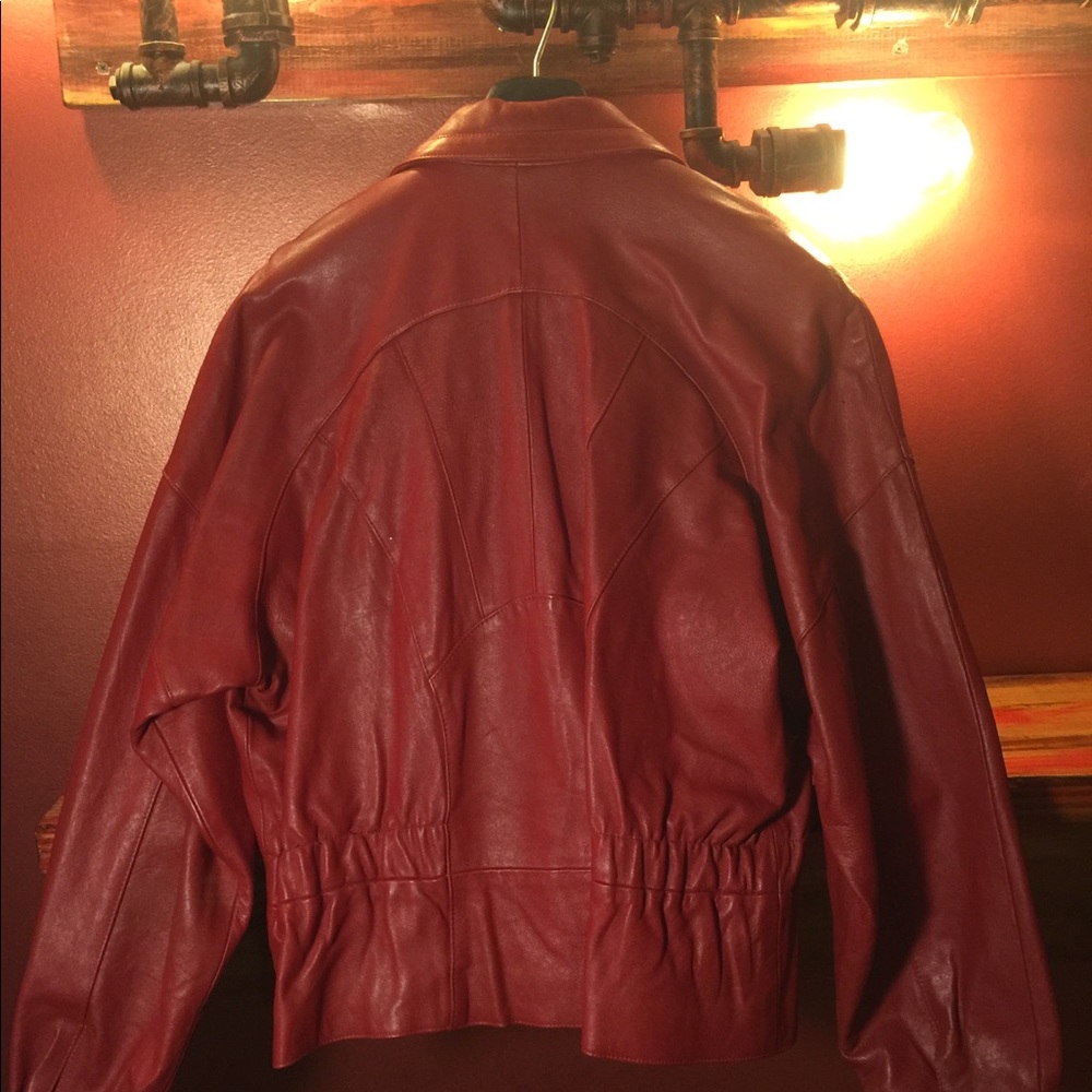 Vintage lipstick red Beyond Leather jacket - Picture 4 of 4